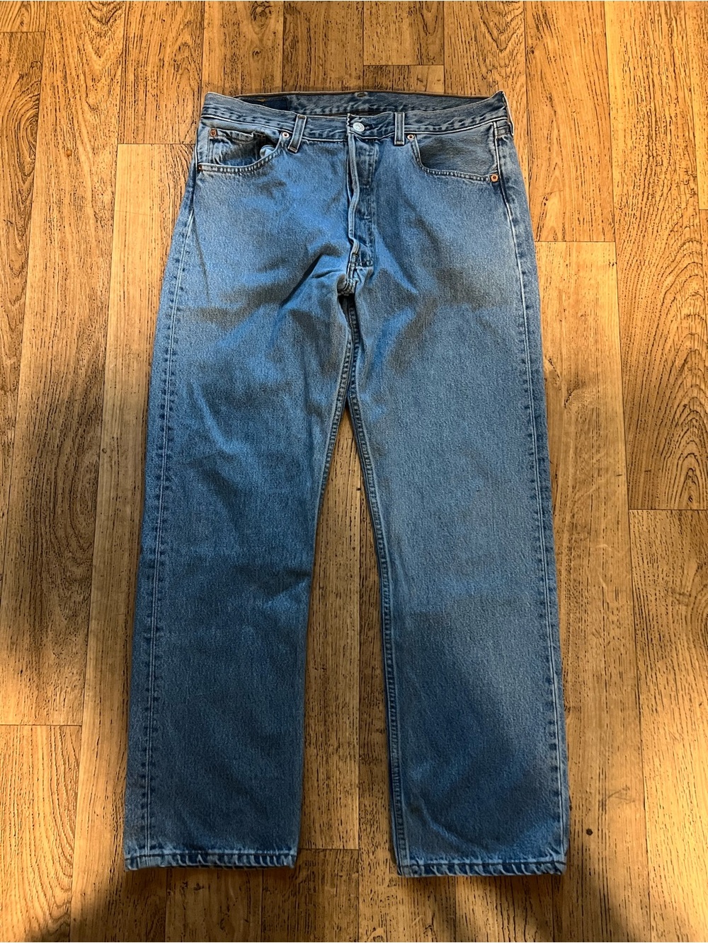 Levis 501 Jeans Denim Mens Light Wash Blue Made In USA 90s Size 32x28 Vintage